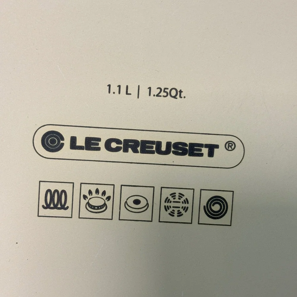 Le Creuset Demi Teakettle 1.25 Qt Cream Enamel Steel Whistling Stovetop Kettle